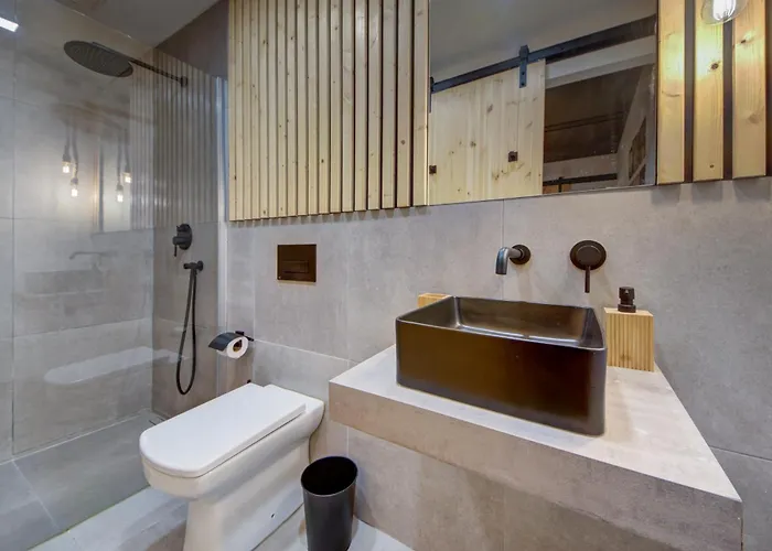 New Maisonette In The Centre Of *