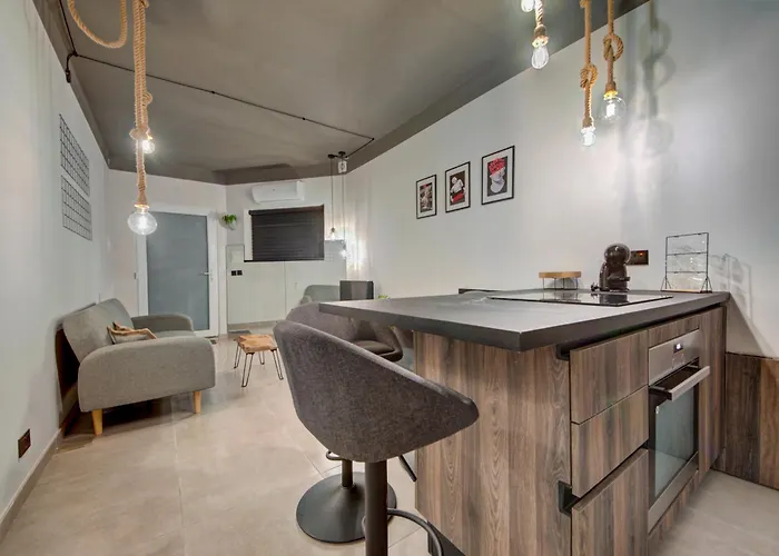 New Maisonette In The Centre Of * Naxxar