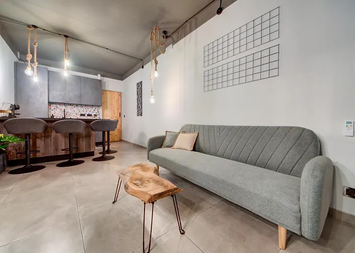 New Maisonette In The Centre Of Apartament