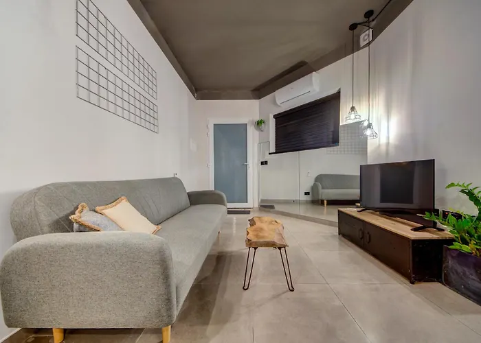 New Maisonette In The Centre Of Apartament